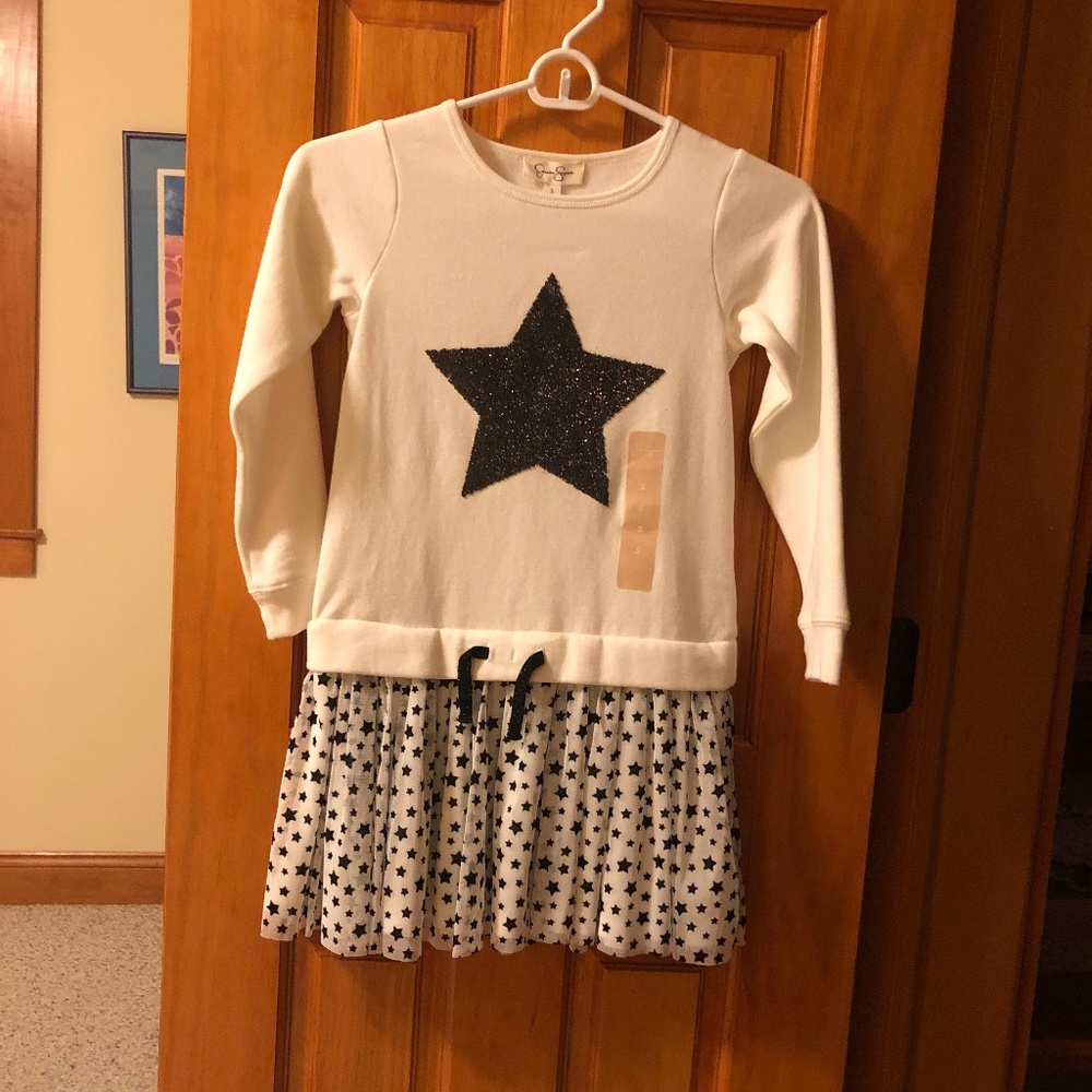 Casual girls dress by Jessica Simpson -l